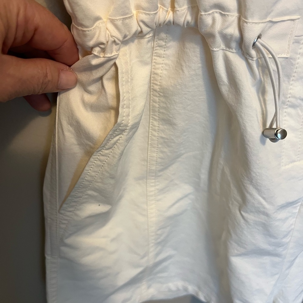 Carrie Underwood Calia  Sleeveless Zip-Up Romper drawstring waist pockets - Picture 5 of 14